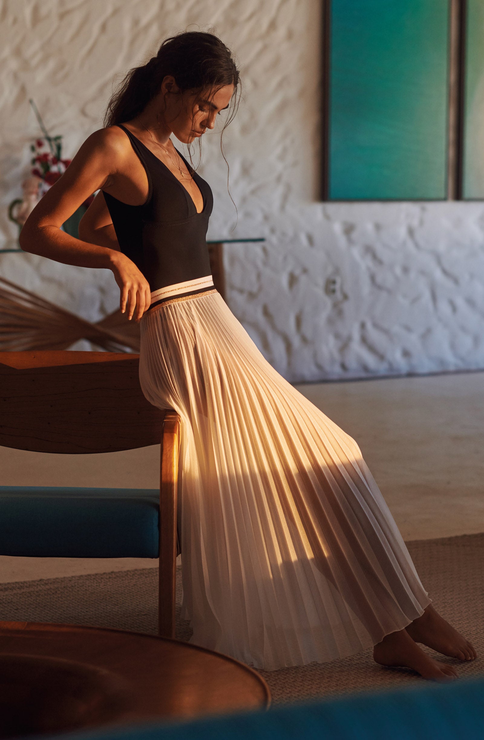 jankan long white pleated skirt