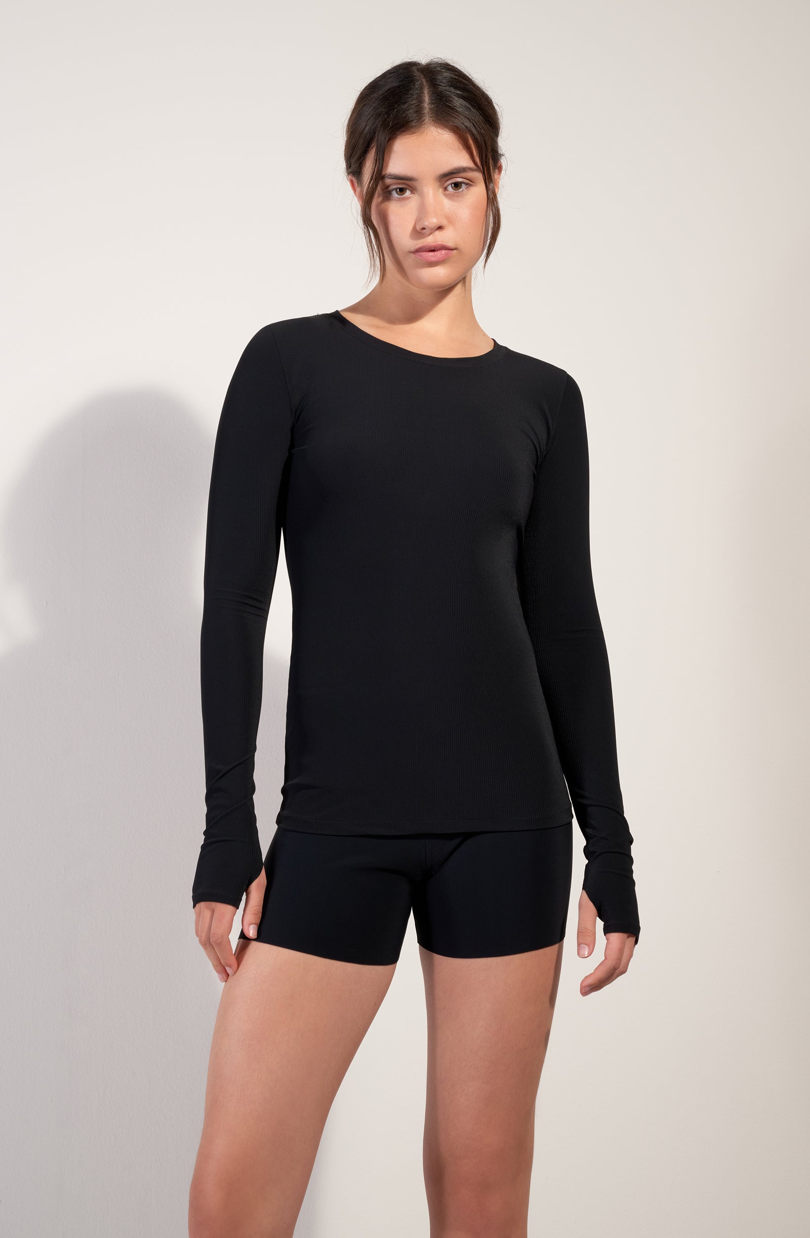 timm
Black long-sleeved top