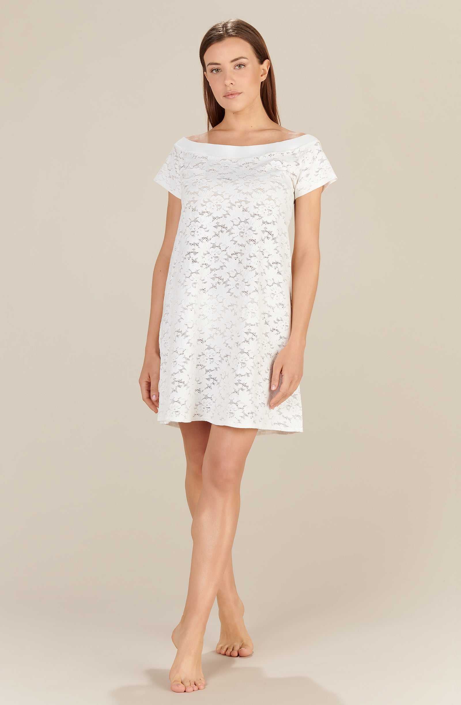 foam white boat neck tunic