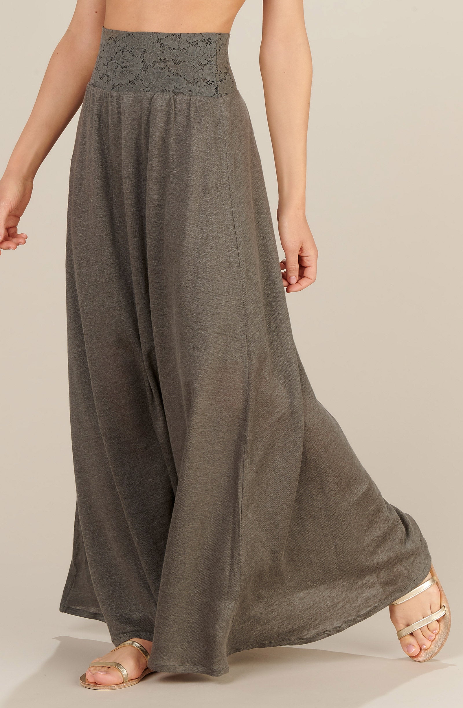 long almond multiposition skirt