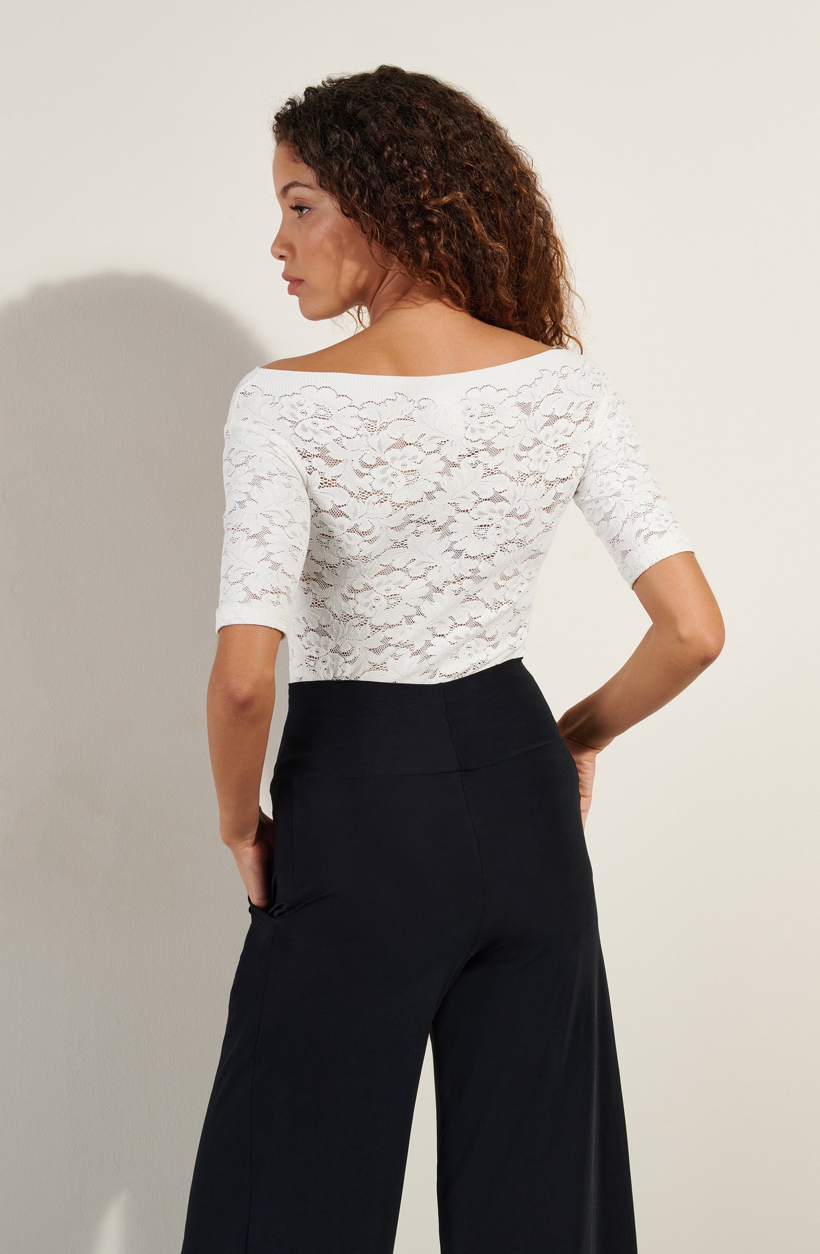talita Top écume en dentelle col bateau