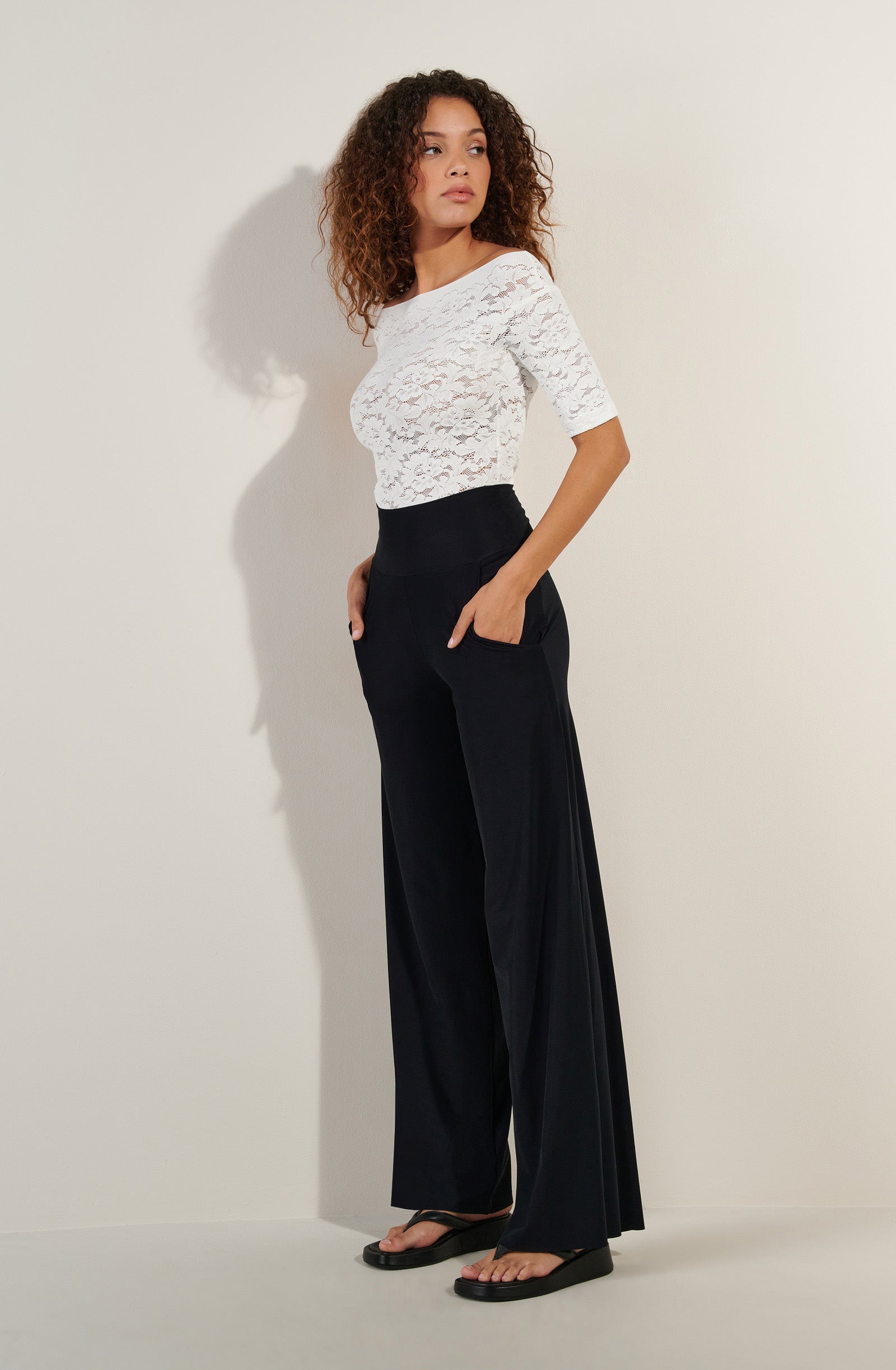 talita Top écume en dentelle col bateau