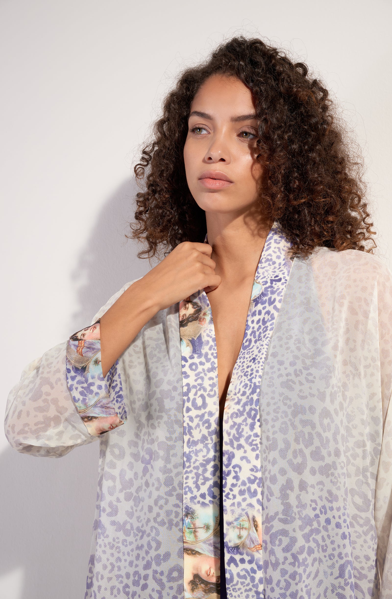 kanni veste kimono en voile fixe semi transparent imprimee