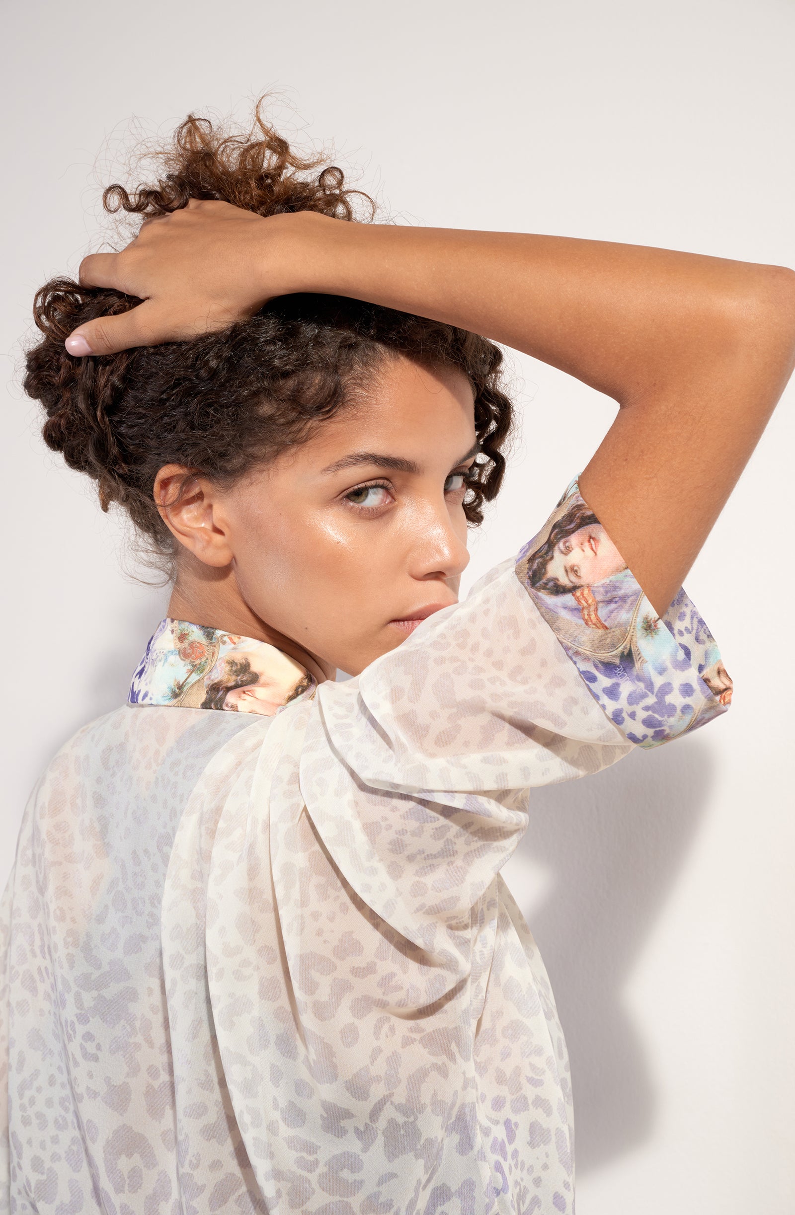 kanni veste kimono en voile fixe semi transparent imprimee