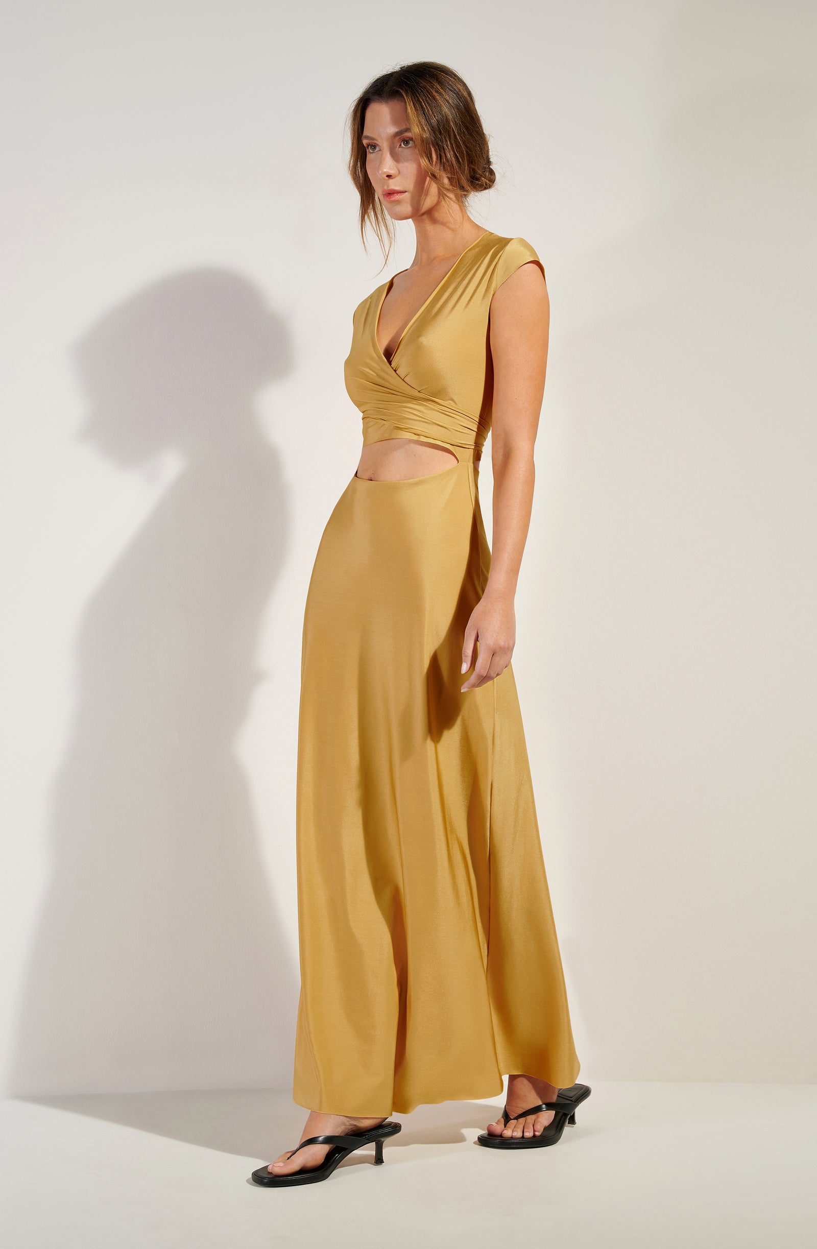 lil Gold dress with short-sleeves
