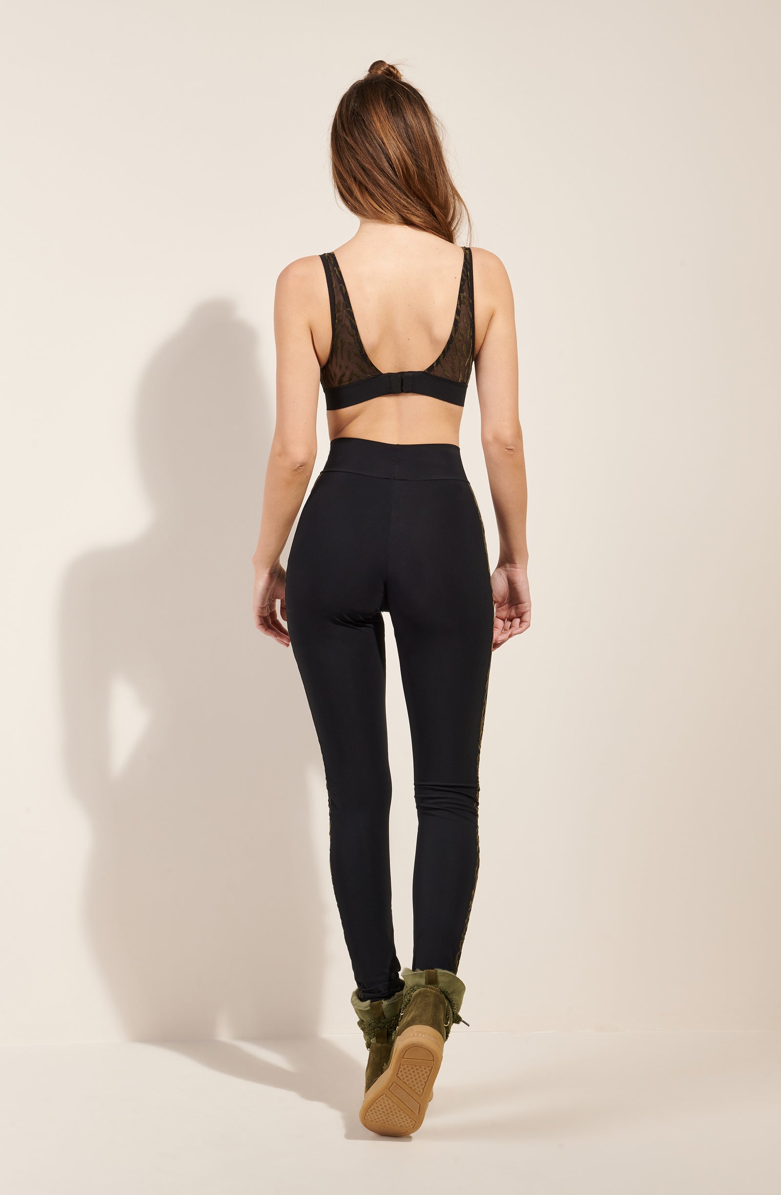 cyria black/khaki