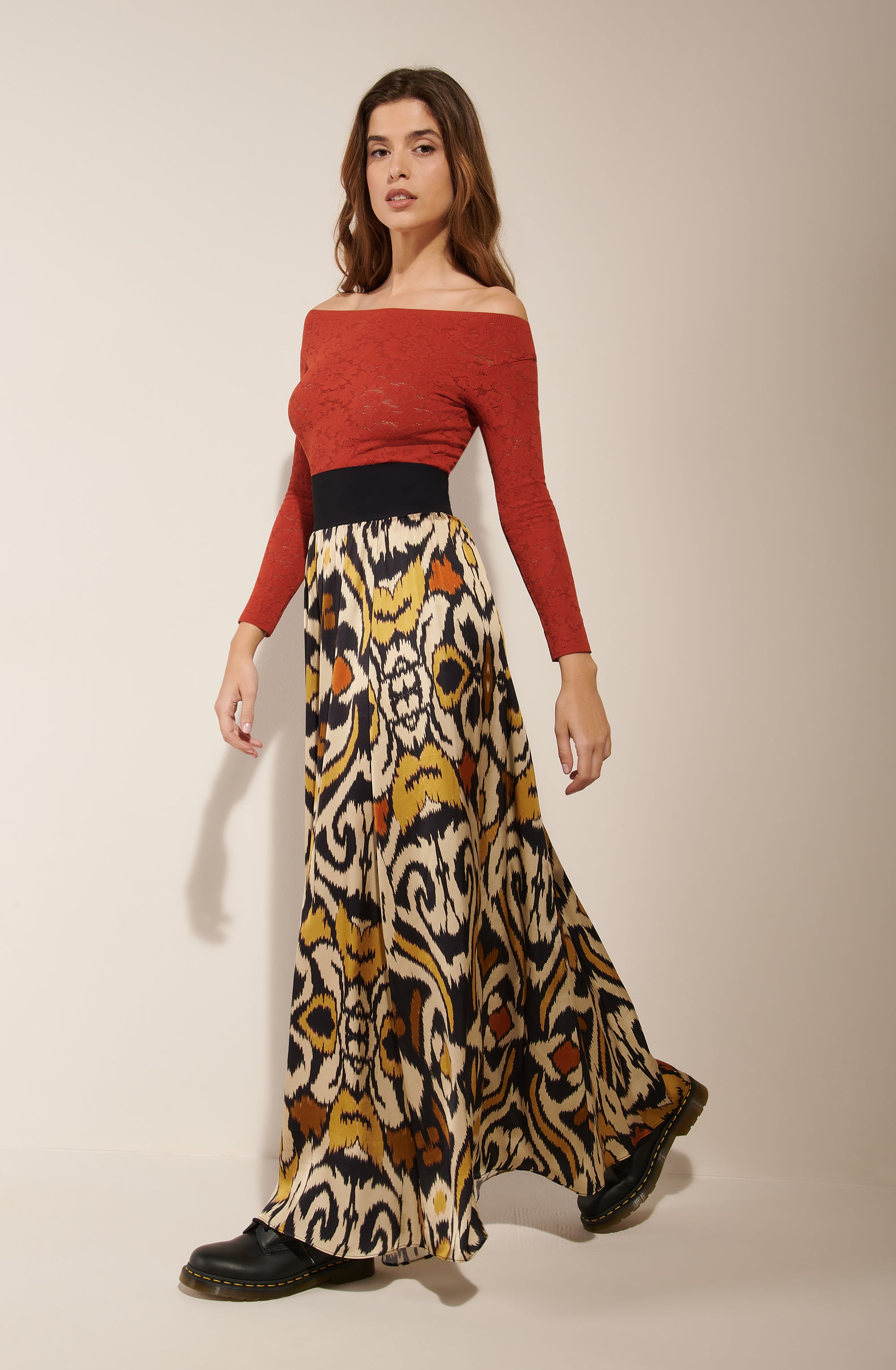 Long skirt with boat neck outlet top