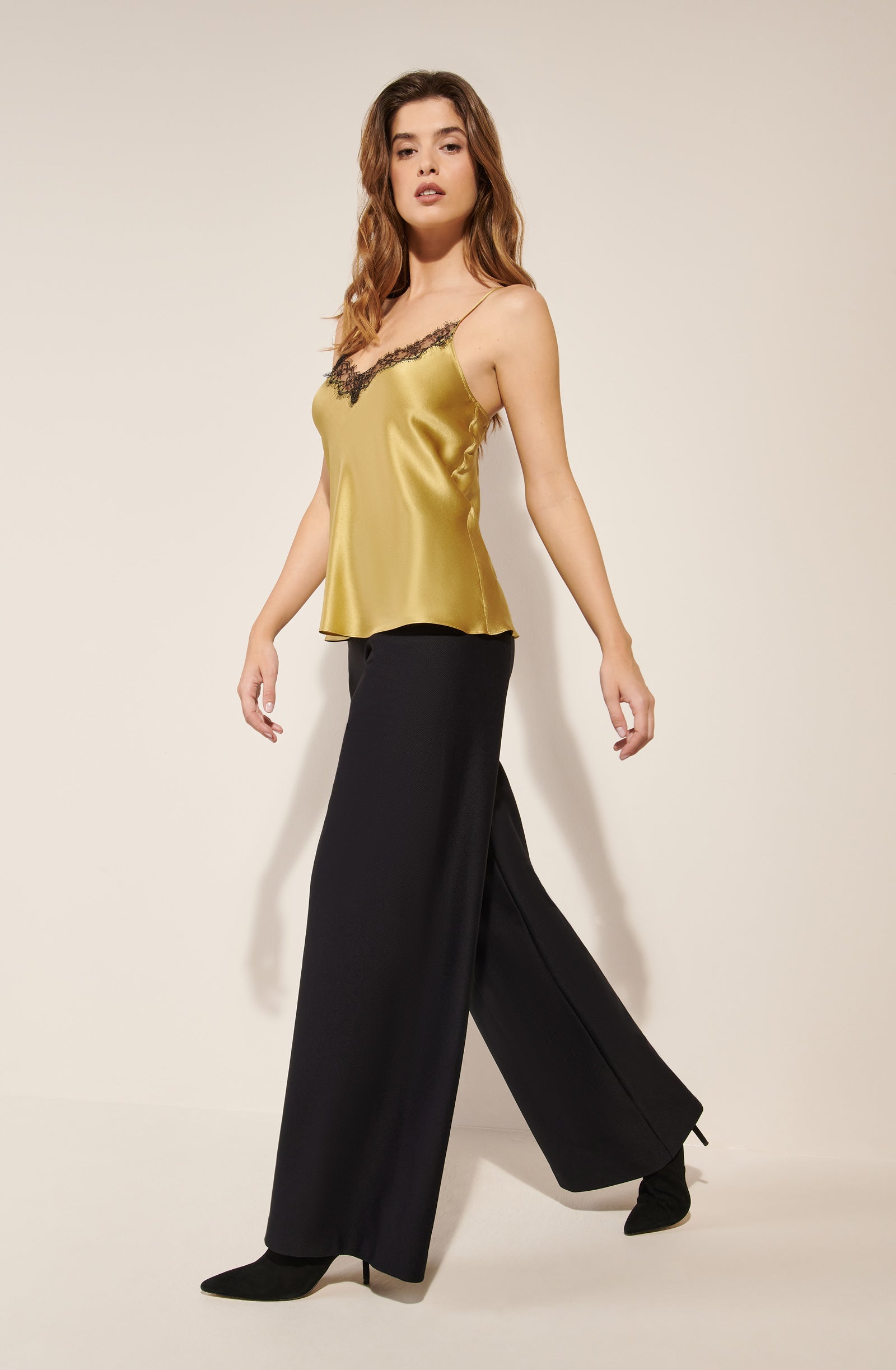 tilda bronze