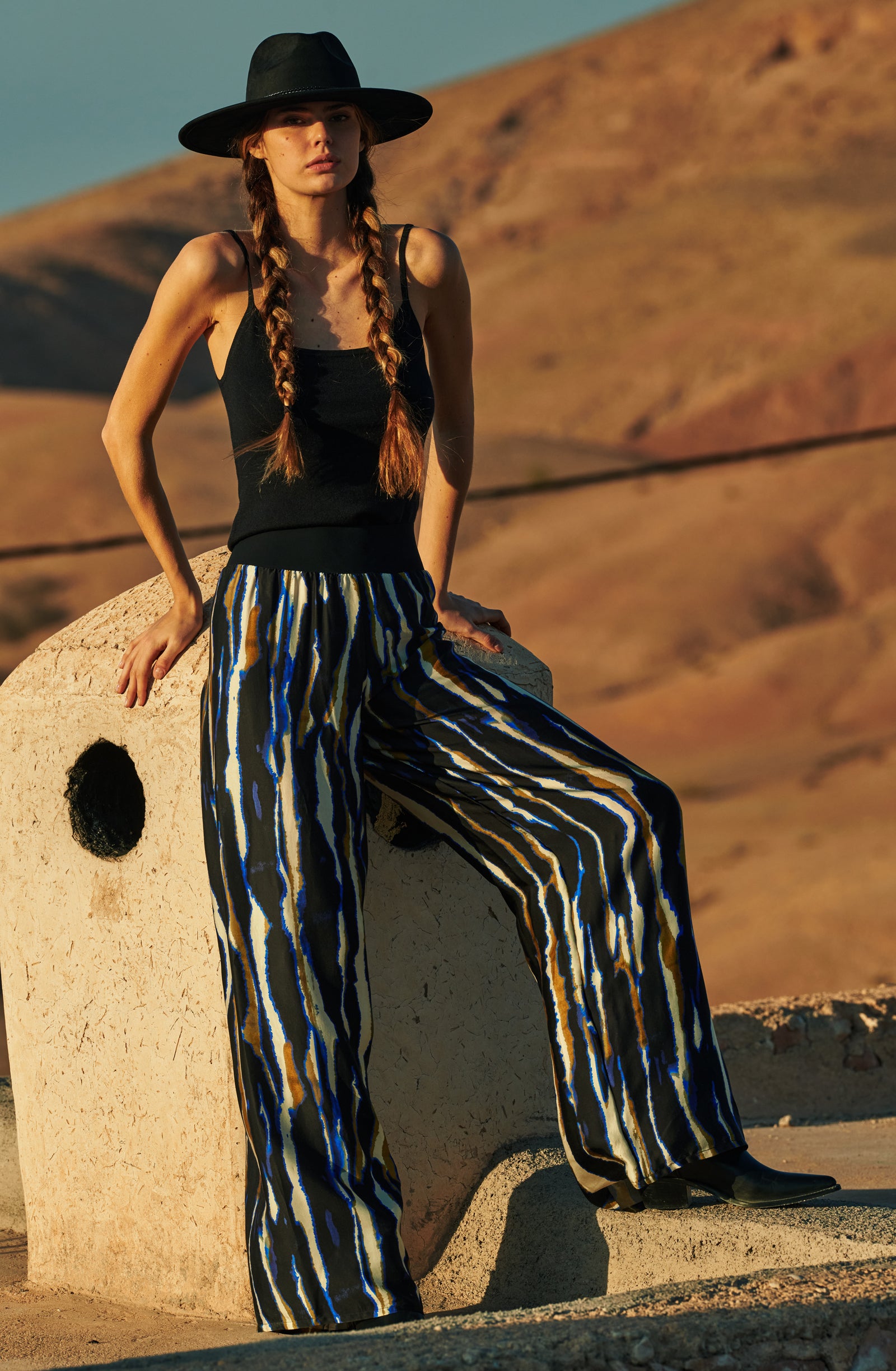 balie
Tie and dye large pants