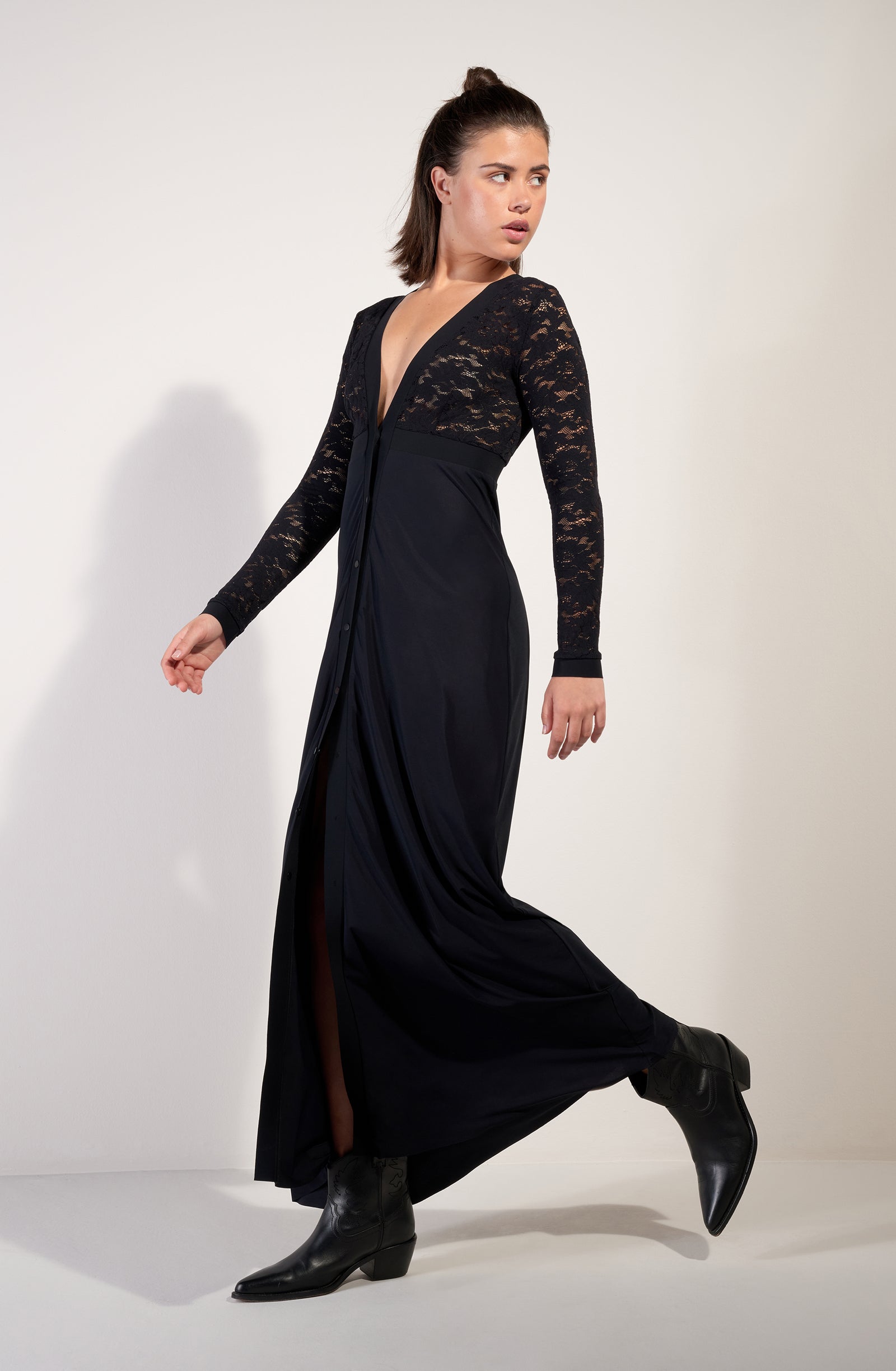 rokyia - black