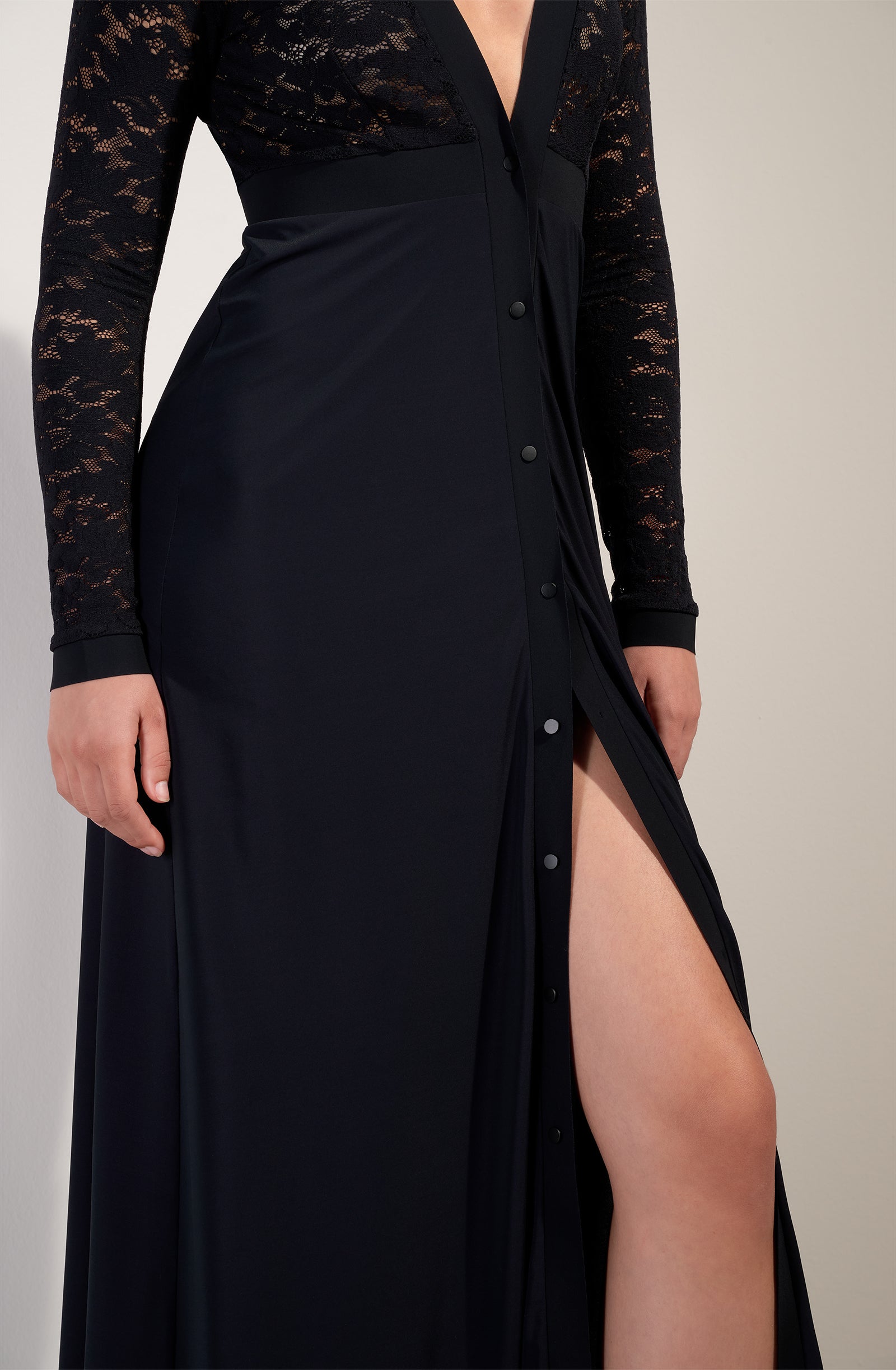 rokyia - black