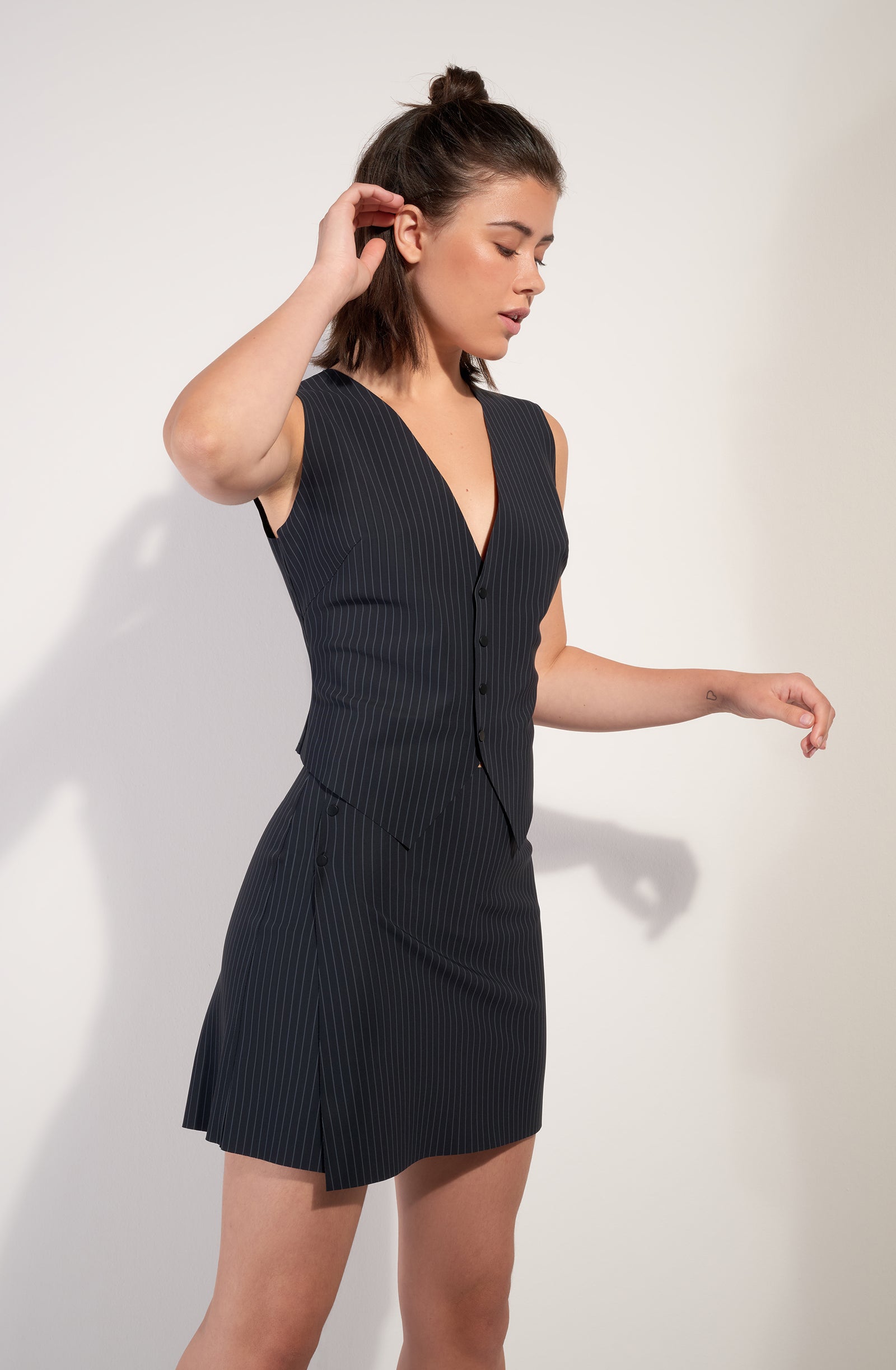 stann - black striped