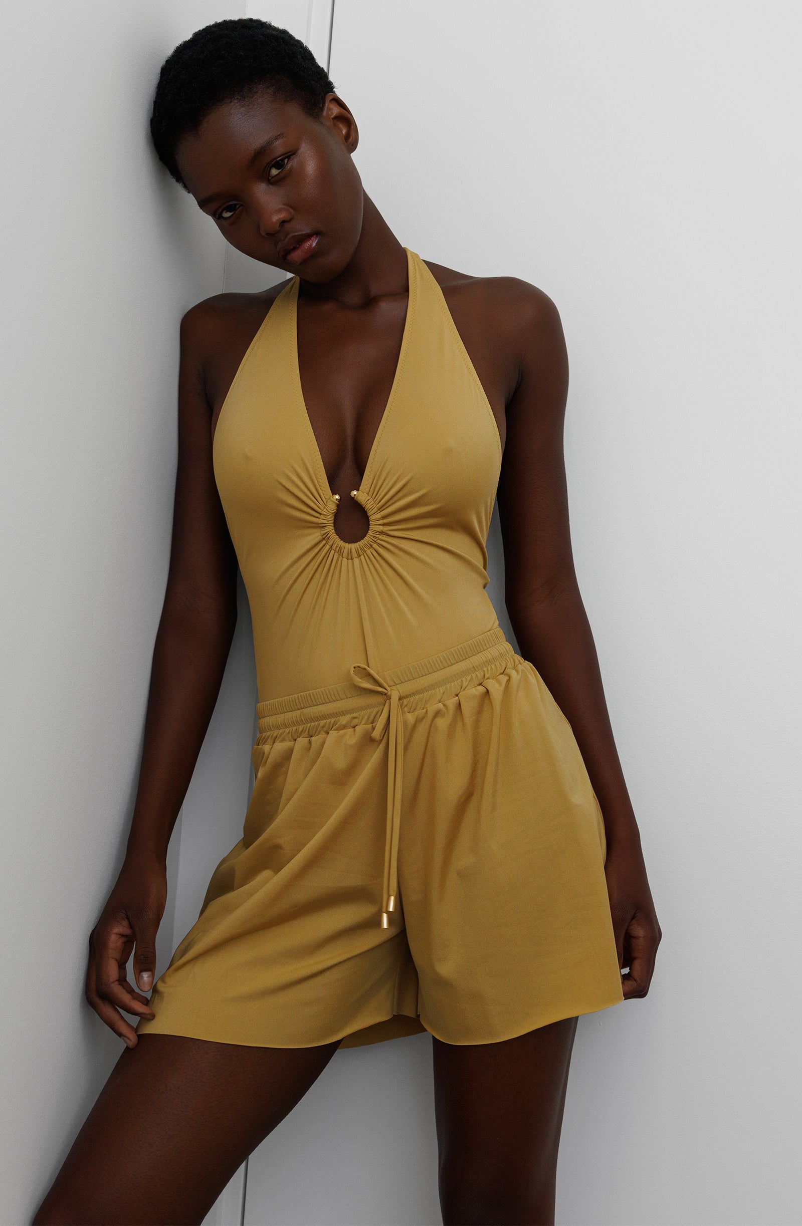 ilona - gold