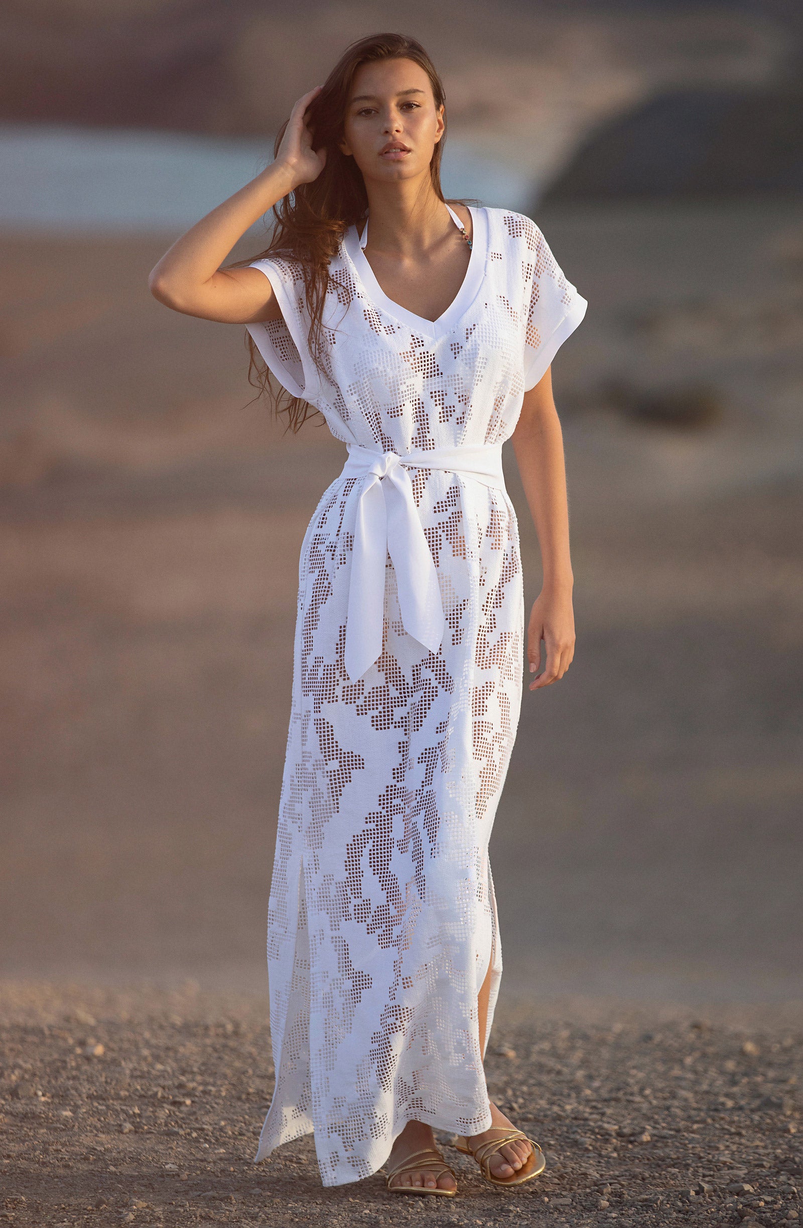 raina - Long white perforated dress
