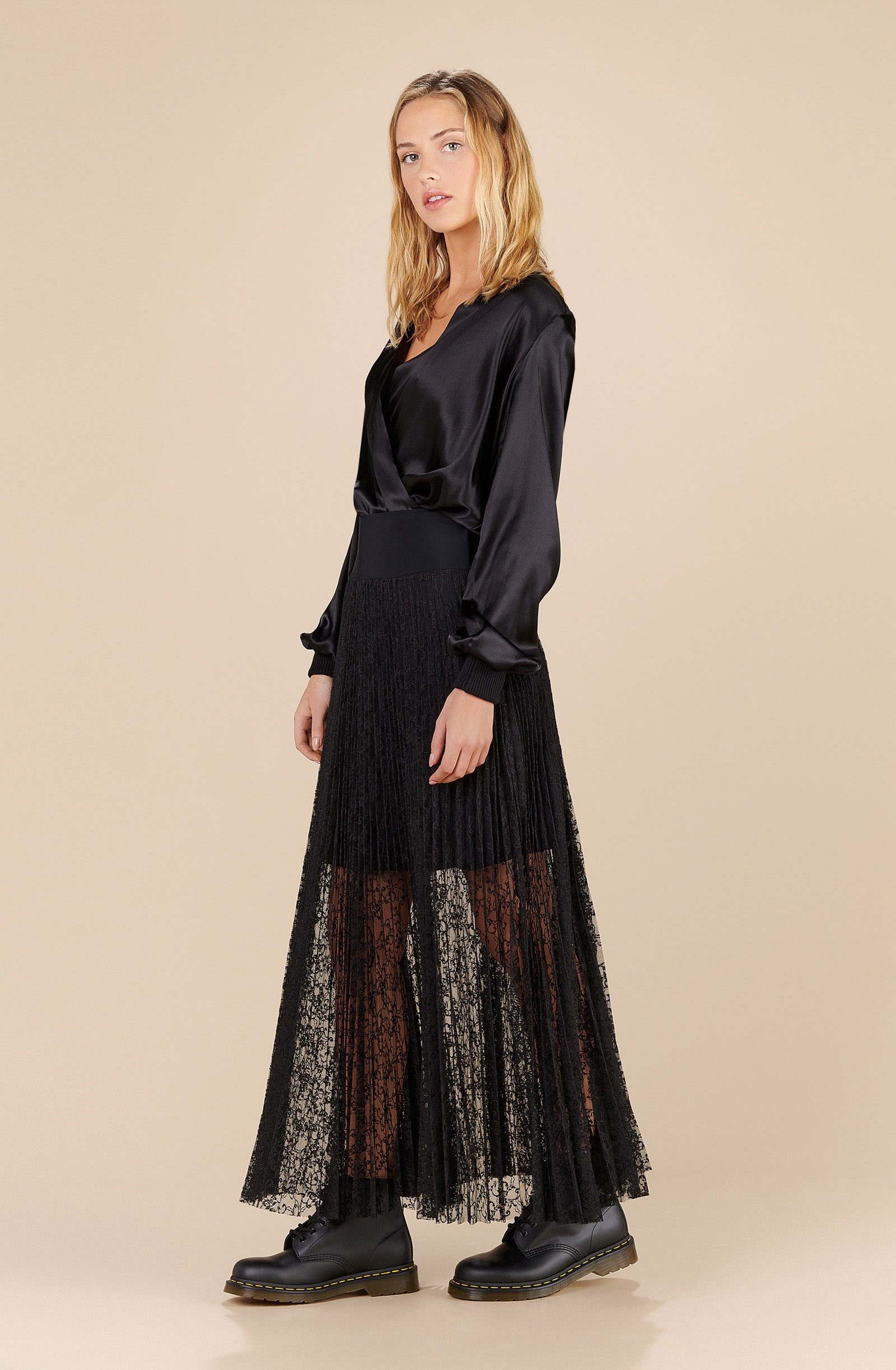 sundy long black pleated skirt