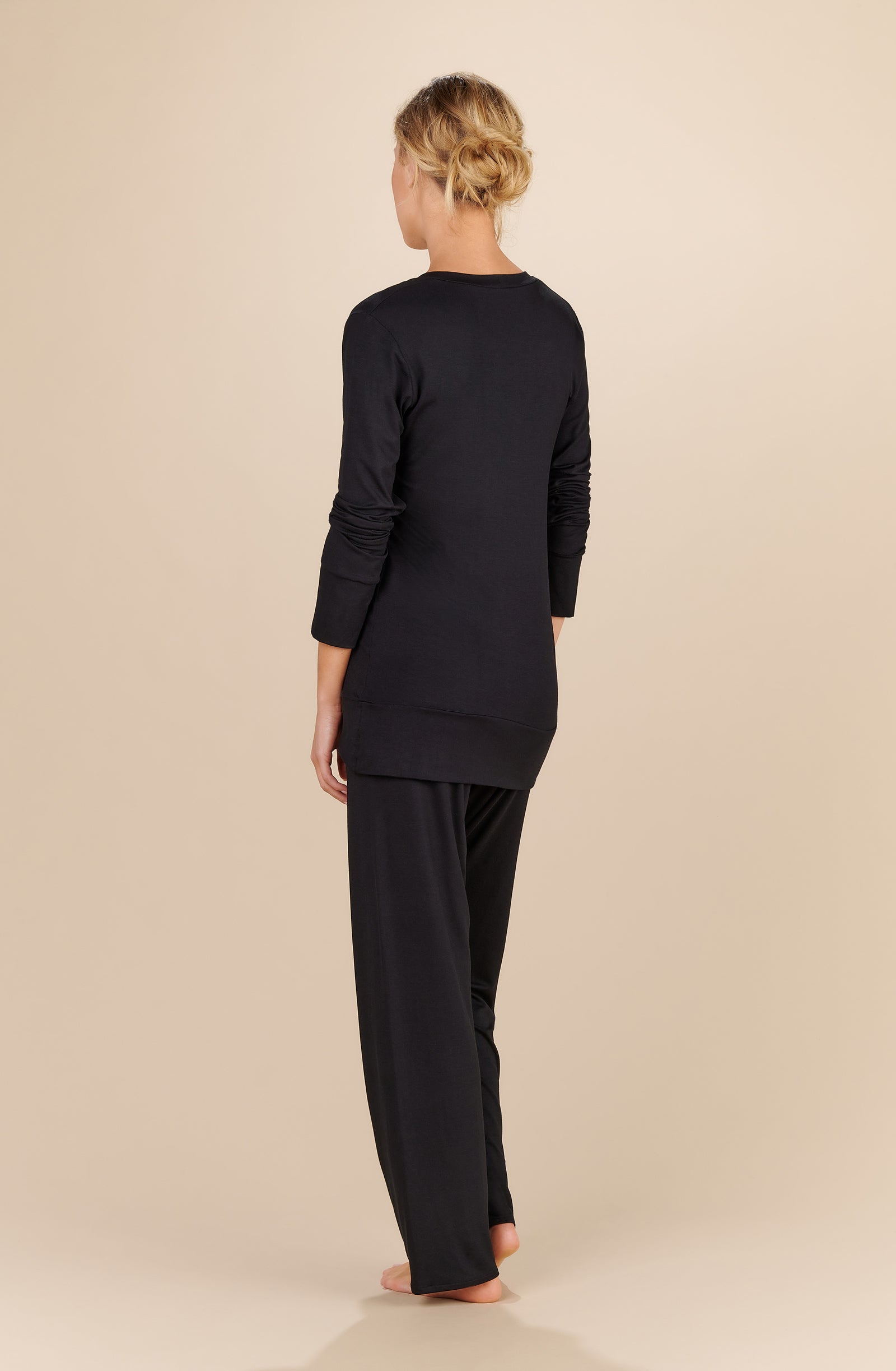 titus black long sleeved top